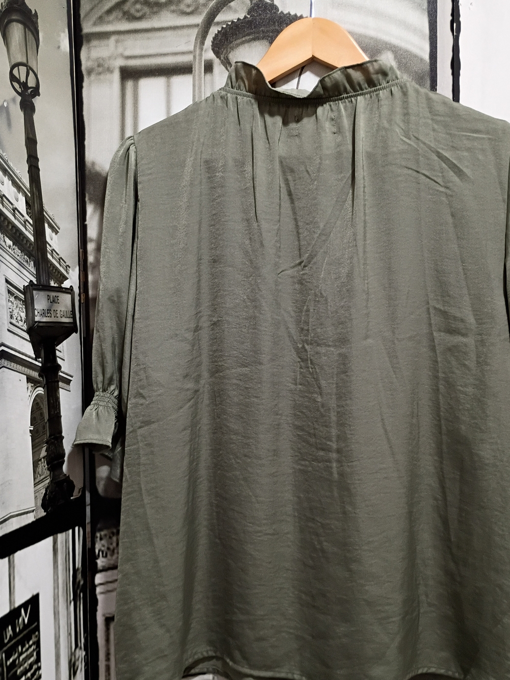 MELLODAY Satin XL Women Olive Green Ruffle-Neck Button Front Blouse - Picture 4 of 7